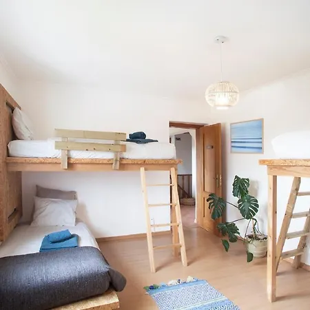 Kokua Surfarm Bed & Breakfast